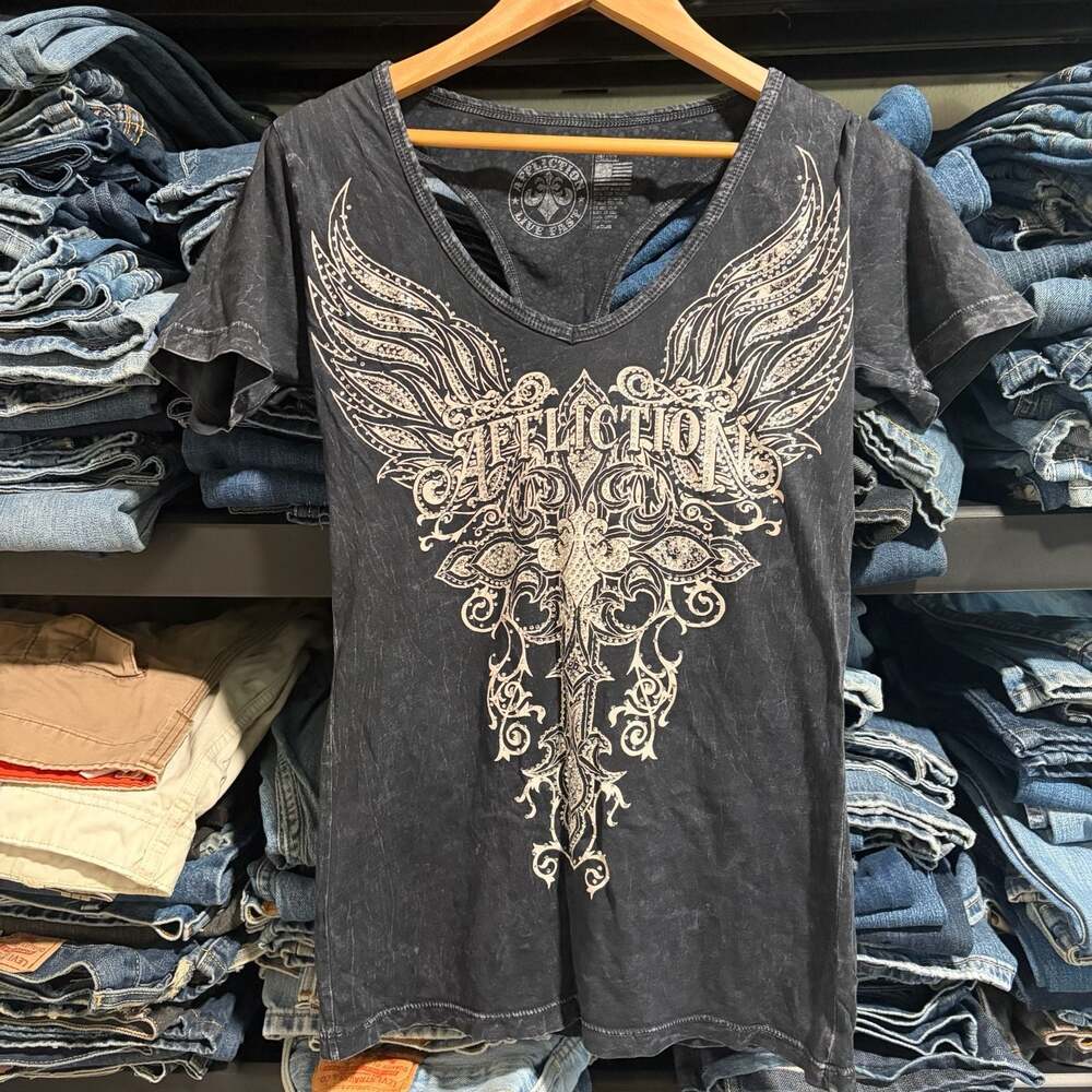 Affliction Y2K Wings Cross Rhinestone Graphic Tee Shirt Small